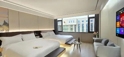 Golden Phoenix RANY Hotel