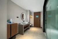 Echarm Hotel (Zhaoqing Sihui Tianguangxu Market)