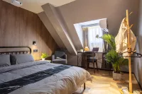 Iforest Hostel (Jing'an Temple Metro Station) فنادق في 