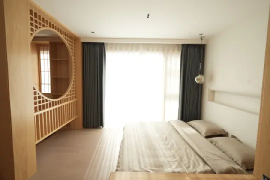 Tiantai No.1 Homestay (Guomao Subway Station Branch) Отели рядом с достопримечательностью «Tianshang Renjian»