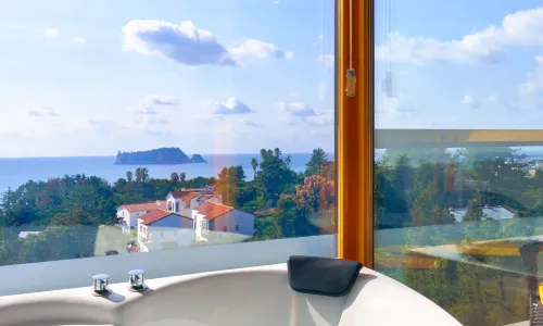 GoldOne Hotel & Suites