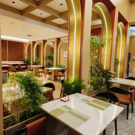 Huameishi Hot Spring Hotel (Xinzhou Ancient City Store