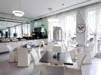 Jinjiang Inn (Weifang Taihua City & weifang train station)