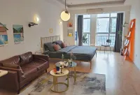 J Homestay (BeiGuo Shopping Mall Letai Center)