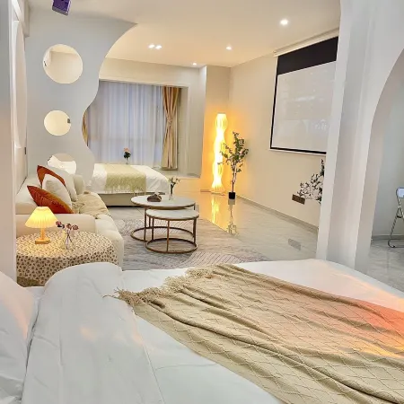 Qiushui Yijia Homestay (Yanbian University West Market Branch)