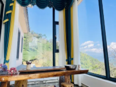 煦和居民宿（無量山櫻花谷店）