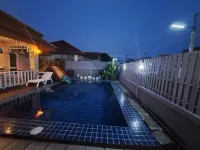 Bluepool Villa Pattaya Hotels in Sattahip