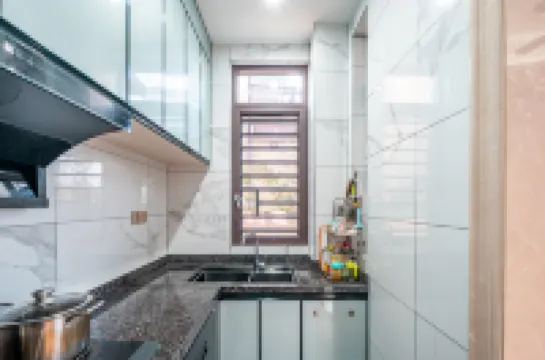 Fogangle Valley Phoenix Hot Spring Slide Pool Villa