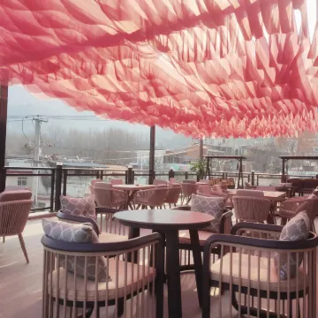 Guanshan Puju Hotels near Cuihua Mountain