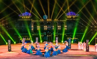 Yanquan Hanguan Hotel(Oriental Saltlake Resort)
