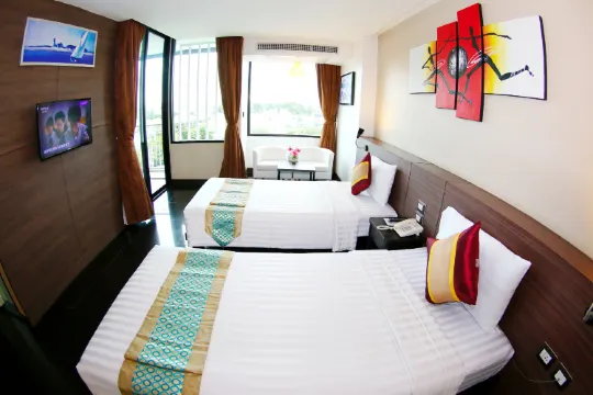 ห้องดีลักส์ 2 เตียง