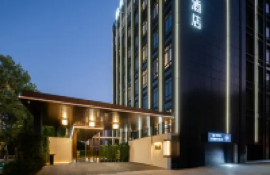 美豪麗致飯店（珠海情侶路海濱泳場店） 海上看珠海附近的飯店