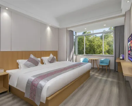 YUN BO LIGHT LUXURY HOTEL Hoteles en Ningde