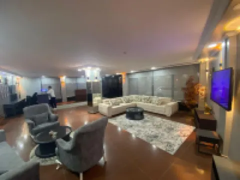 Çorlu Aras Hotel & City Center Location โรงแรมในคอร์ลู