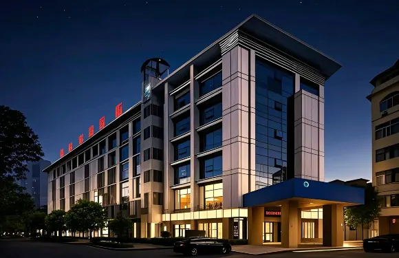 上高新名典酒店（敖山大道鏡山廣場店）