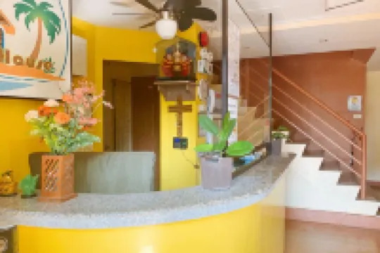 RedDoorz @ La Briana Guest House Santa Fe, Bantayan Cebu 聖菲酒店