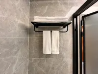 Ruili Yuqiao Yongjun Homestay (Veteran Inn) - Airport Shuttle