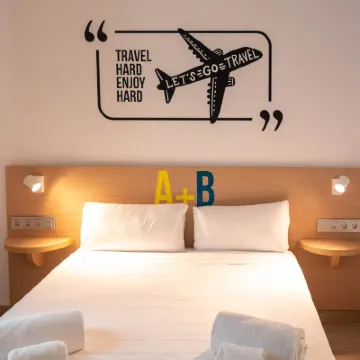 U-Sense For You Hostel Sevilla Hotels near Catedral de Sevilla