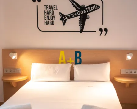 フォー ユー ホステル セビリア セビリアのホテル