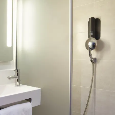 B&B Hôtel Nanterre Rueil-Malmaison Отели в г. Нантер