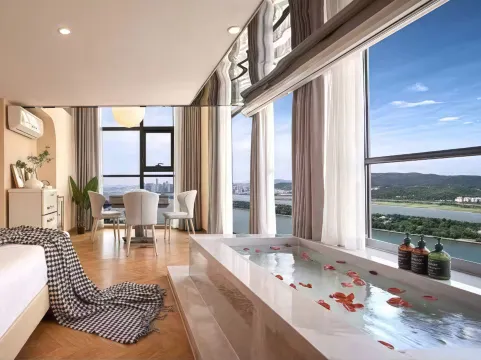 Yiman Riverside Suite Homestay - Changsha