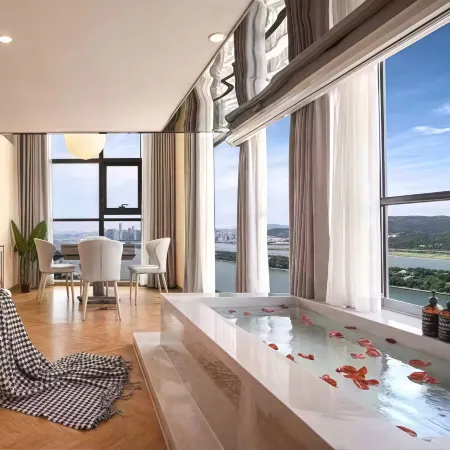 Yiman Riverside Suite Homestay (Changsha Wu Yi Square IFS)