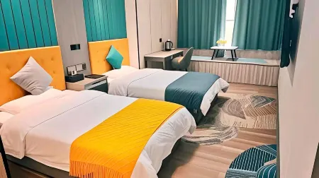 Jiuquan Aloft Hotel Отели рядом с достопримечательностью «Jiuquan Tianbao Scenic Area»