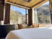 Xiaojin Yujian Mountain Homestay