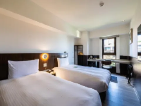 Hub Hotel - Taipei Songshan Airport Hotel berhampiran Taipei Story House