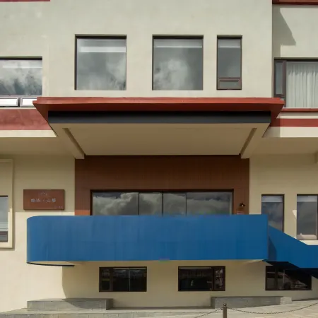 Seventeen Hotel . Meili