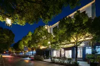 Boshiman Boutique Inn (Weishan Ancient City Branch) Hotels near Wenhua Academy