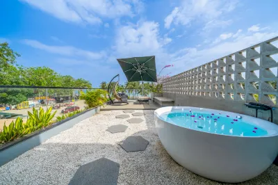 Yaoli Hotel (Wanning Riyue Bay) Hotels near Riyue Bay