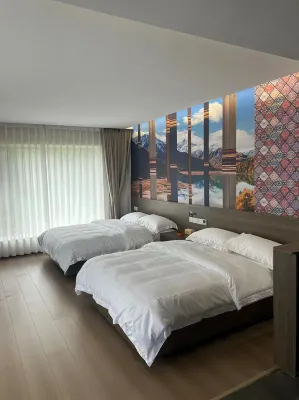 Kangding Zhujiumuya Boutique Homestay (Jiagenba) Hotels in Yalong Village/Tywu Village Tomma Camping