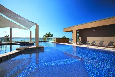 Rydges Hotel Port Macquarie, an EVT hotel Отели рядом с достопримечательностью «Текинг Пойнт Лайтхаус»