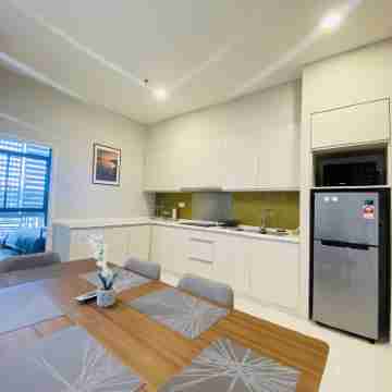 2BD @ USS & Car (Optional) Dining/Meeting Rooms