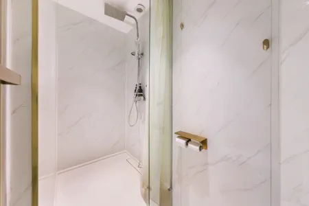 Yuzhan No.8 Art Hotel (Shanghai Beach Branch)