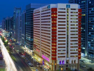 City Seasons Al Hamra Hotel