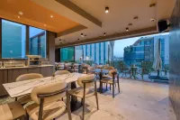 VITA Hotel & Rooftop - breakfast