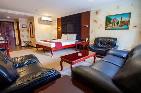 Hotel Royal Amsterdam Отели рядом с достопримечательностью «Филдс-авеню»