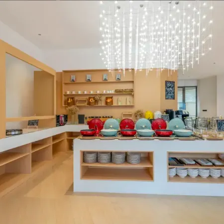 YueHua Hotel