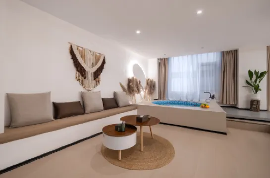 Anxia Homestay·Smart Oxygen Supply (Shangri-La Dukezong Ancient City Branch)