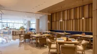 HUALUXE Hotels and Resorts BEIHAI SILVER BEACH RESORT - فطور