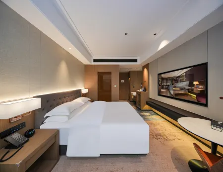 ELVIRA Отели рядом с достопримечательностью «Guanshi Durian Garden Tourist Resort»