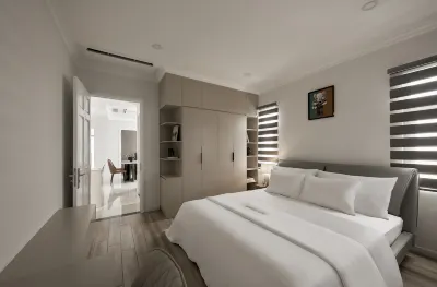 Hoang Dung Hotel and Apartment by THC Group Hotels near Vietnam Singapore Industrial Park J.v., Co., Ltd