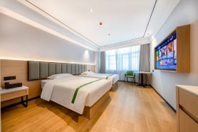 格林豪泰ホテル（ゴルムド塩湖広場）