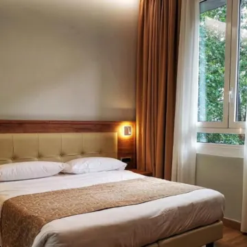 CSI กรุ๊ป - โรงแรม เซ็นทรัล สเตชัน โรงแรมใกล้เขตเบรรา