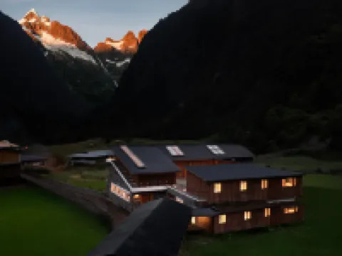 于山YUSA雨崩雪景飯店 雨崩神瀑附近的飯店