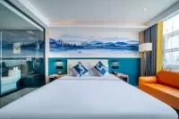 H Hotel