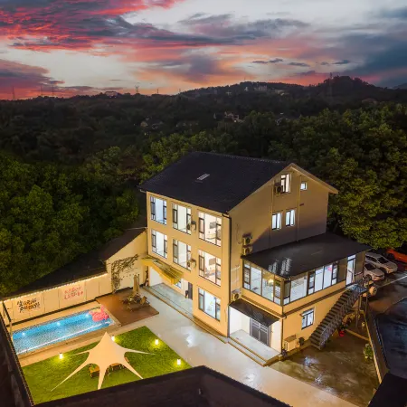 Xidu Xiaozhu · Stream Tracing Swimming Pool Vacation Boutique Stay (Anji Zhongnan Baicao Garden)
