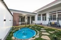 Yijia Courtyard Homestay